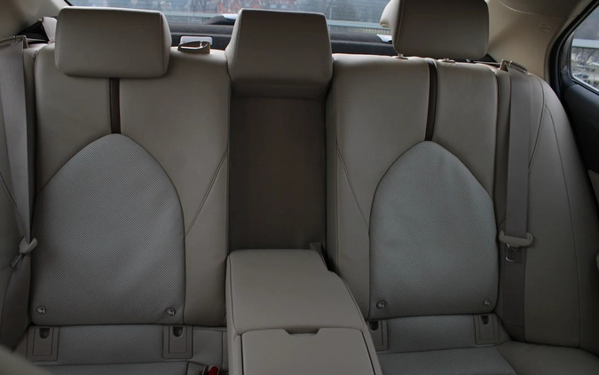 Toyota Camry cena 129000 przebieg: 69050, rok produkcji 2020 z Opoczno małe 704